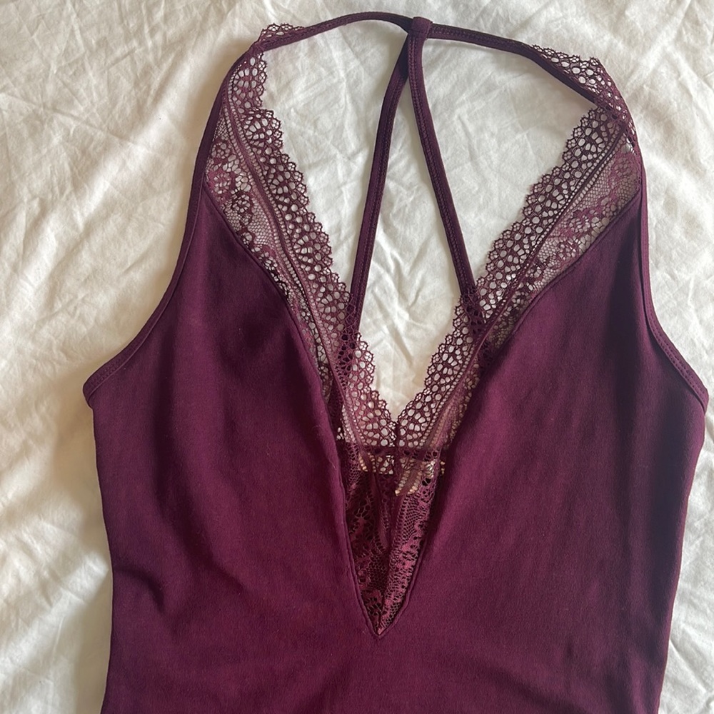 Express - Beautiful low lace  v neck Plum red body suit